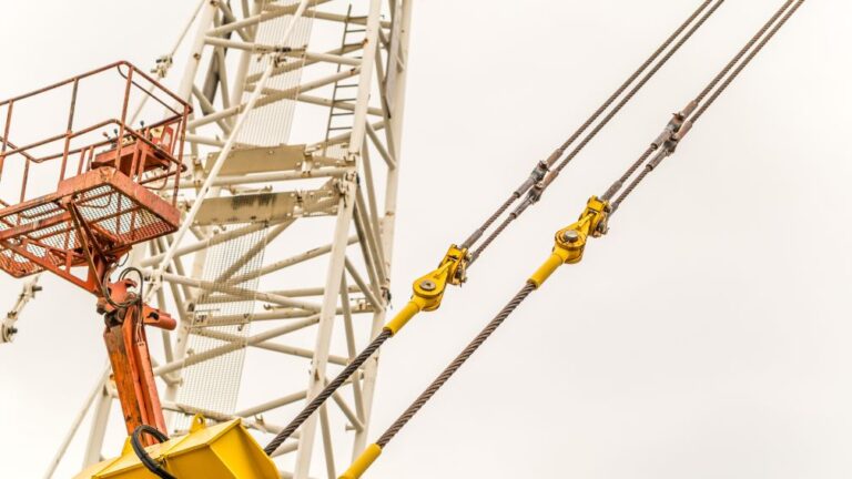 What Is the Service Life of a Wire Rope and How Do I Inspect It for Wear and Damage?