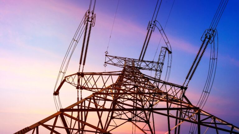 What Is the Difference Between a Wire Rope and a Cable?